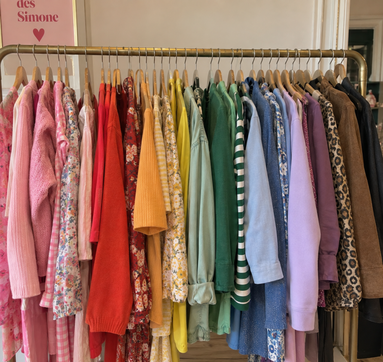 vêtements colorés et colorimétrie au Club des Simone à Montpellier